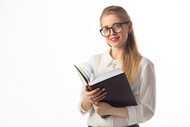 经理戴着眼镜 白底 带着笔记本的年轻漂亮女人教育眼镜肖像