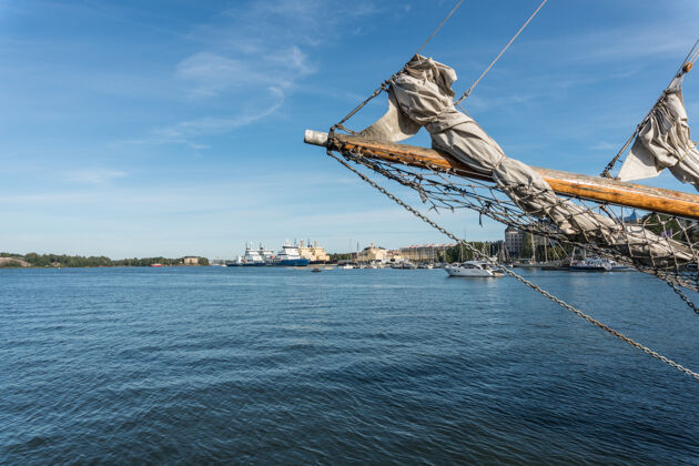 全景芬兰赫尔辛基港景酒店城市船水