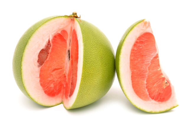 水果白色表面上的柚子柚子半块血液