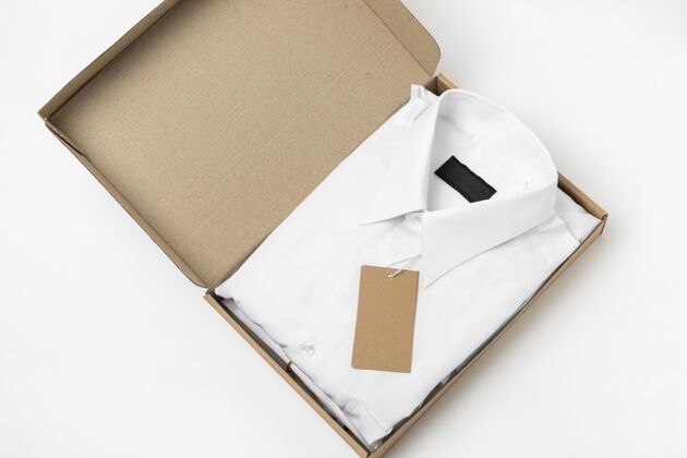 衬衫正式衬衫上的环保价格标签？模型纺织品纸板价格标签