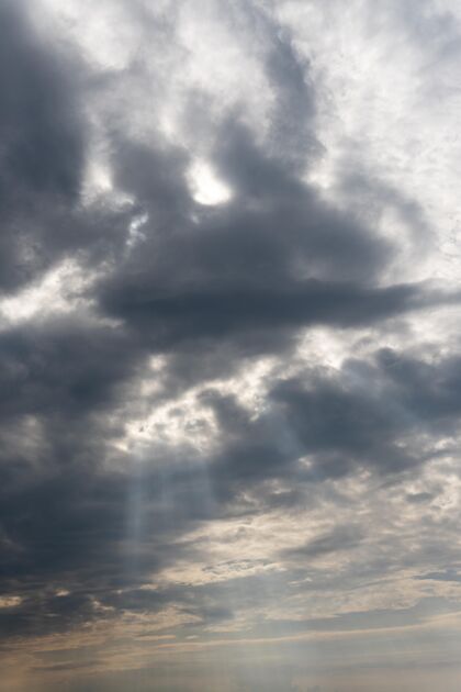 空气天上的云垂直射击美丽天空多云