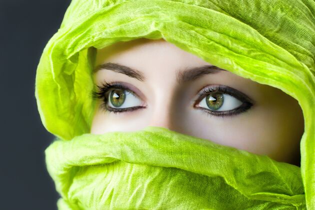 颜色美丽的绿眼睛女人漂亮看女士