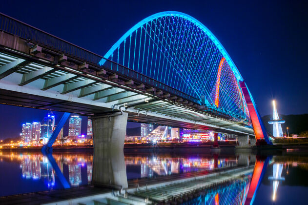 城市韩国大田的Expro大桥场景大梁