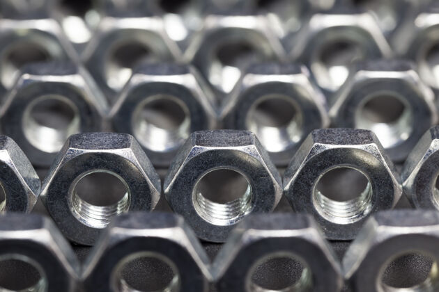 螺丝钢制金属螺栓和其他紧固件采用优质合金钢和其他元素制成 工作质量高螺纹五金安全