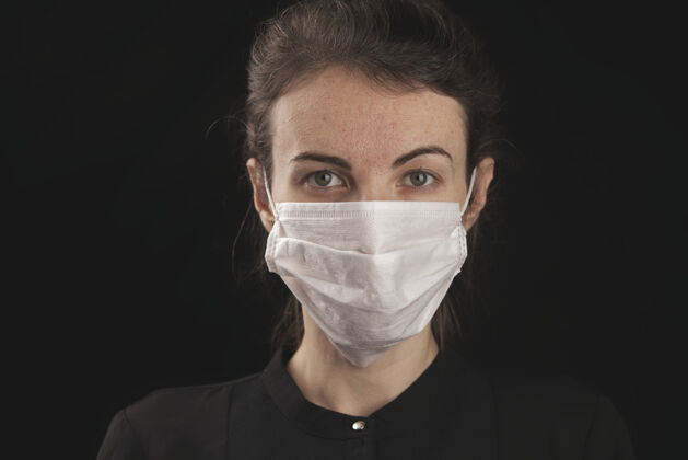 女士一个戴着冠状病毒面具的女人成人检疫感官