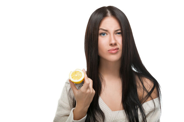 感情女人咬着吃新鲜的柠檬厌恶的情绪就酸溜溜的情绪咬女人