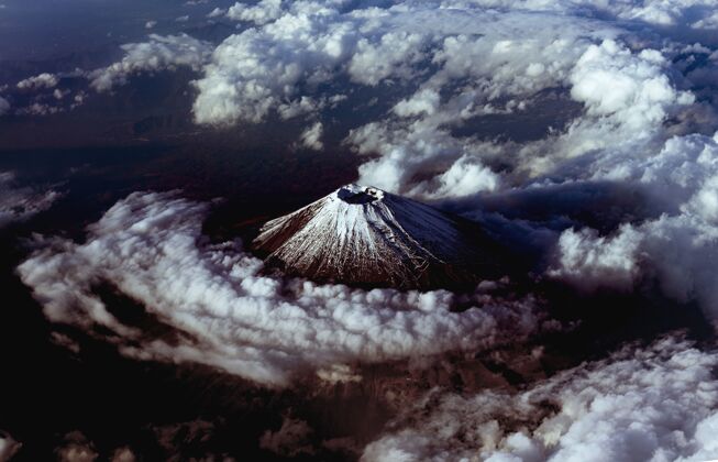 火山日本火山富士山云层密布地标水山峰