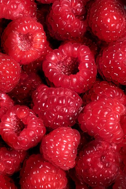 自然新鲜成熟的树莓特写镜头美味水果提神