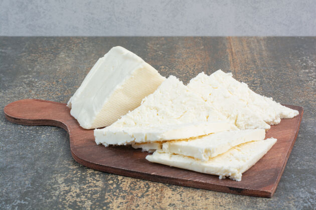 各式食品木板上有各种白奶酪奶制品食品天然