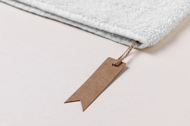 徽章柔软毛巾织物上的服装模型标签模拟纸板纸张